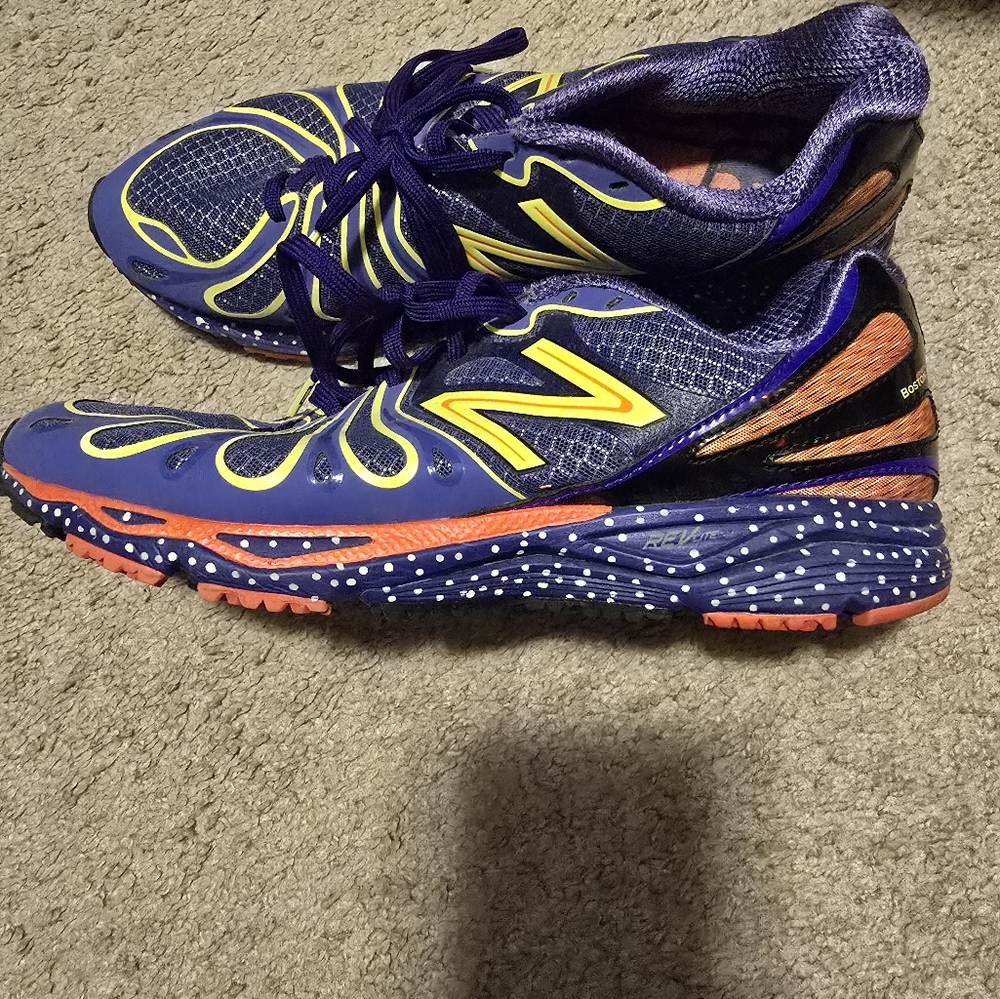 New Balance - Picture 2 of 4